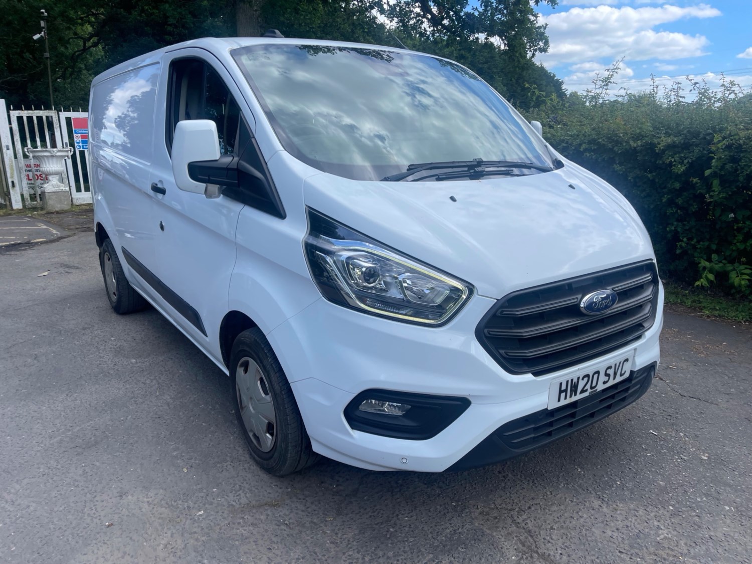 Ford Transit Custom Listing Image