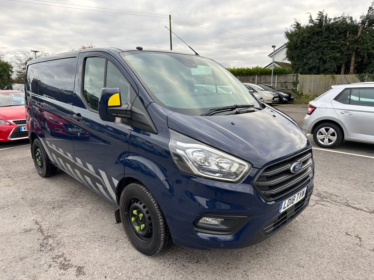 Ford Transit Custom Listing Image