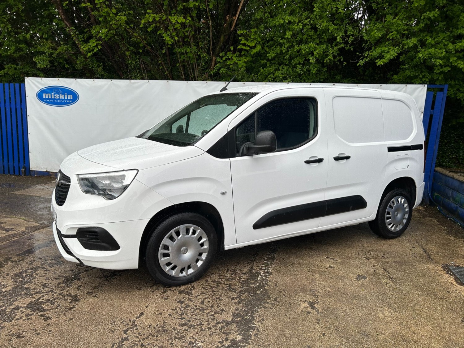 Vauxhall Combo Listing Image