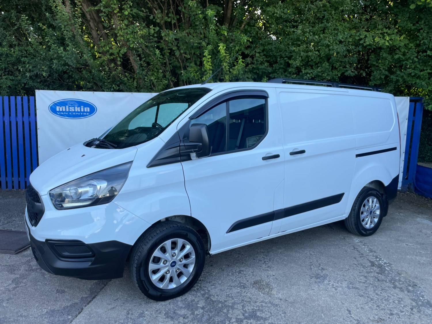 Ford Transit Custom Listing Image