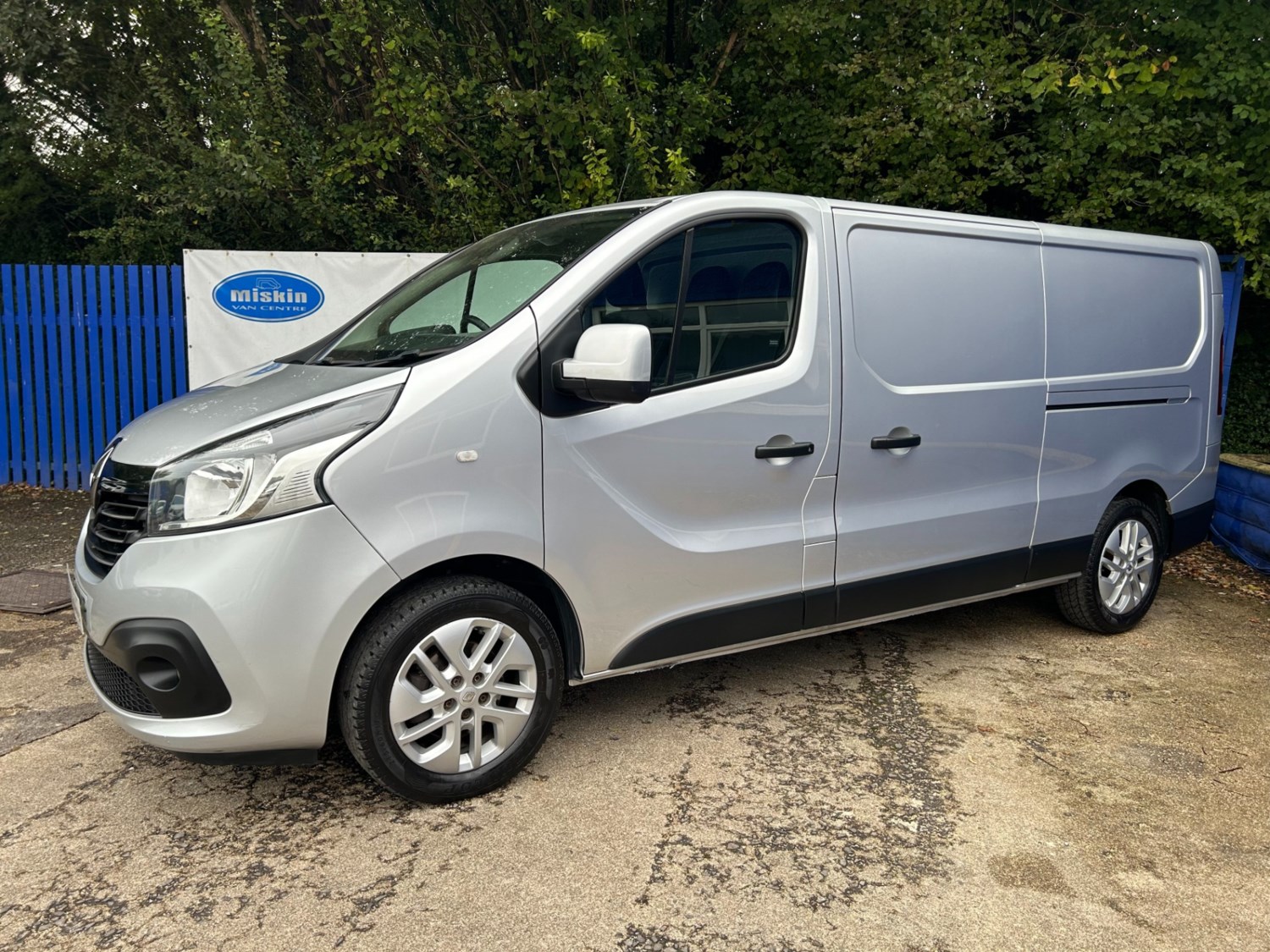 Renault Trafic Listing Image