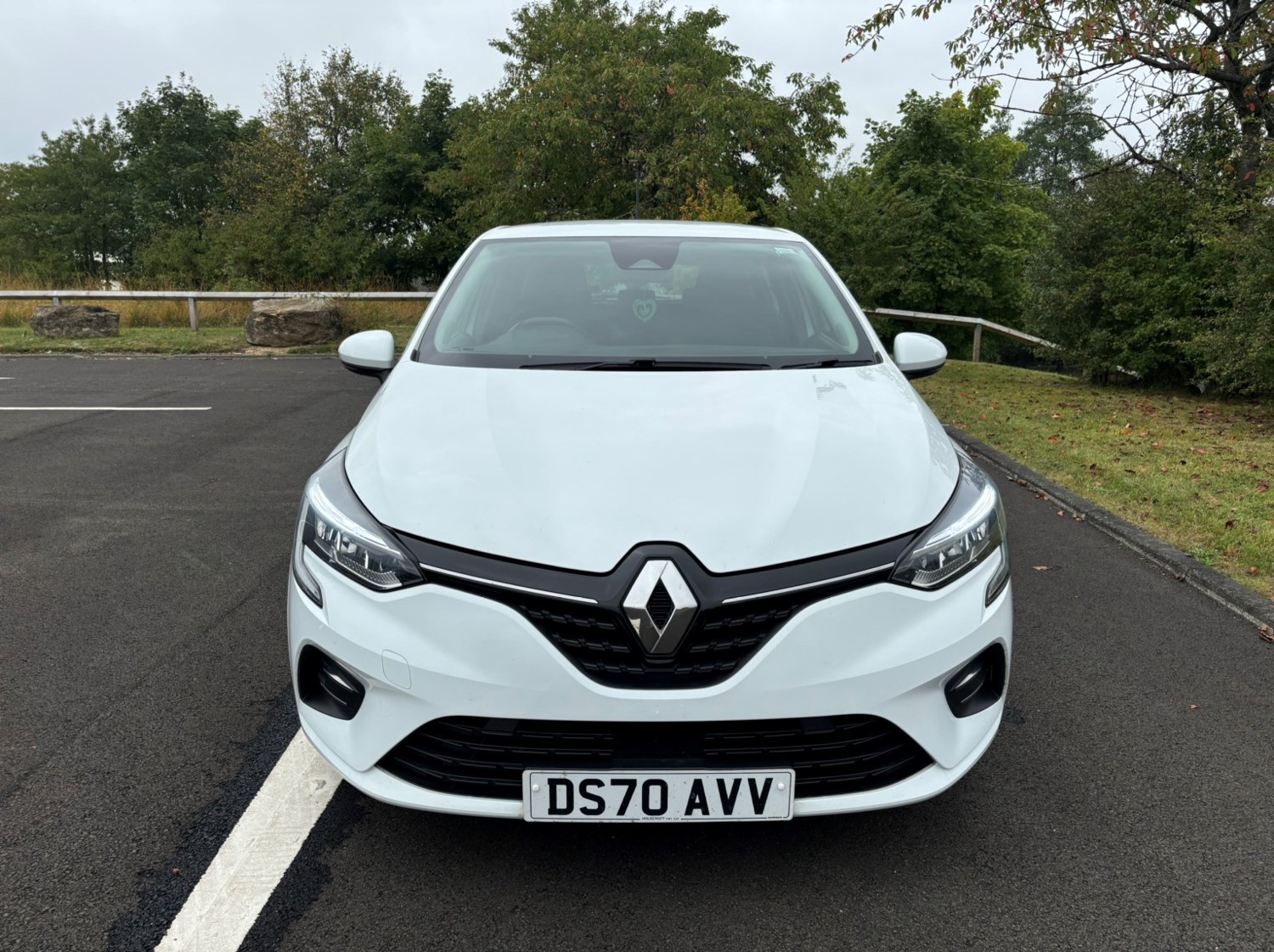 Renault Clio Listing Image