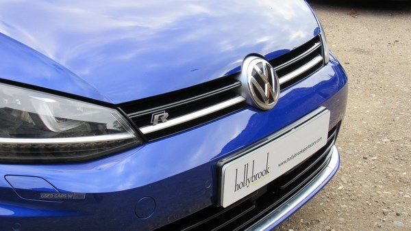 Volkswagen Golf Listing Image