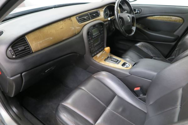 2007 Jaguar S-Type 2.7d V6 XS 4dr Auto For Sale In Nelson, Lancashire