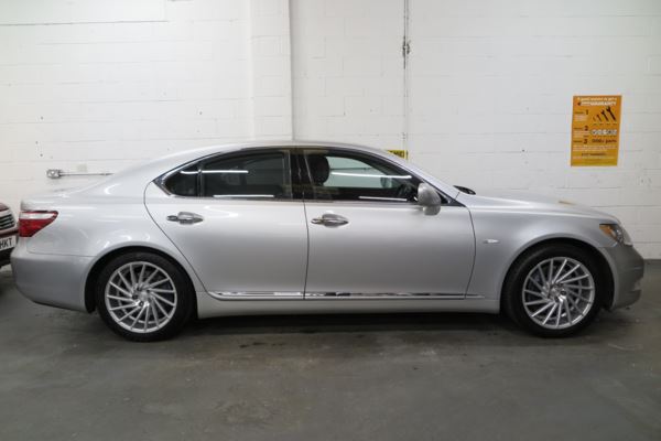 2007 (04) Lexus LS 460 SE-L 4.6 V8 4dr Auto For Sale In Nelson, Lancashire