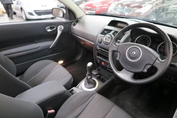 2008 (08) Renault Megane 1.6 VVT Dynamique 2dr For Sale In Nelson, Lancashire