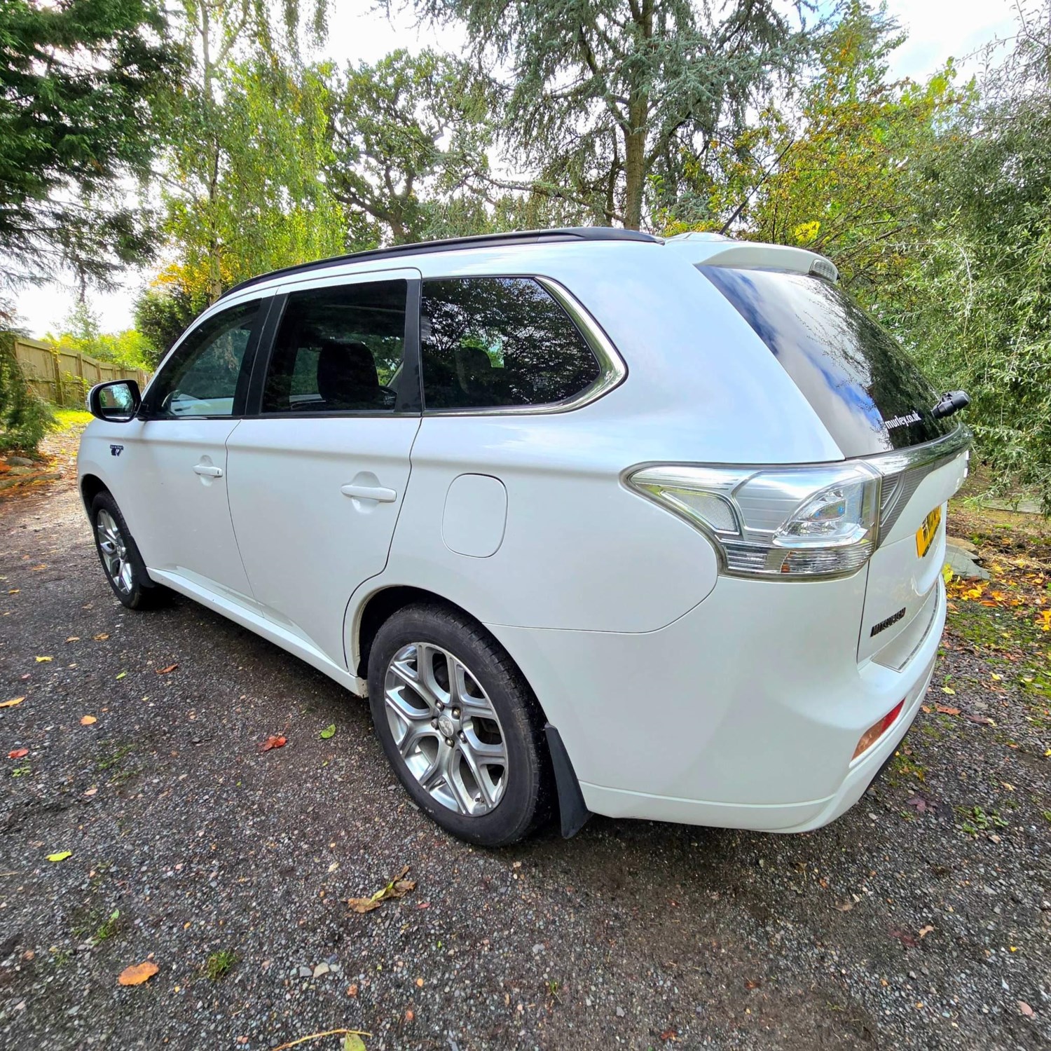 Mitsubishi Outlander Listing Image