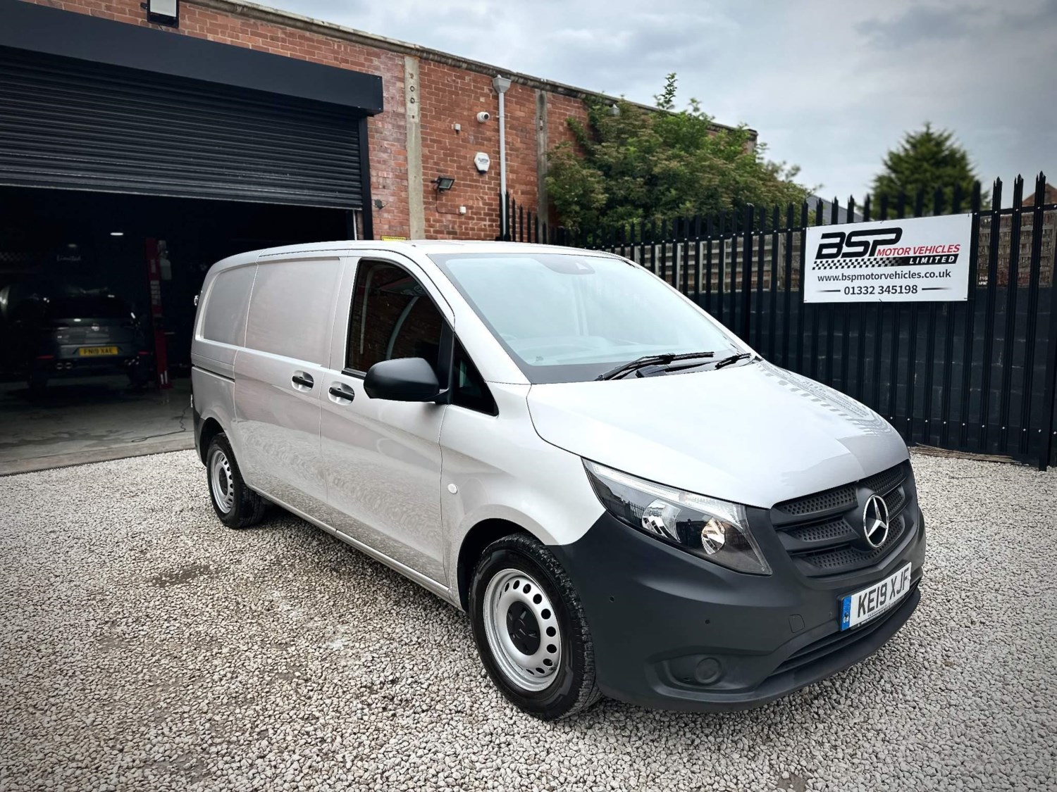 Mercedes-Benz Vito Listing Image