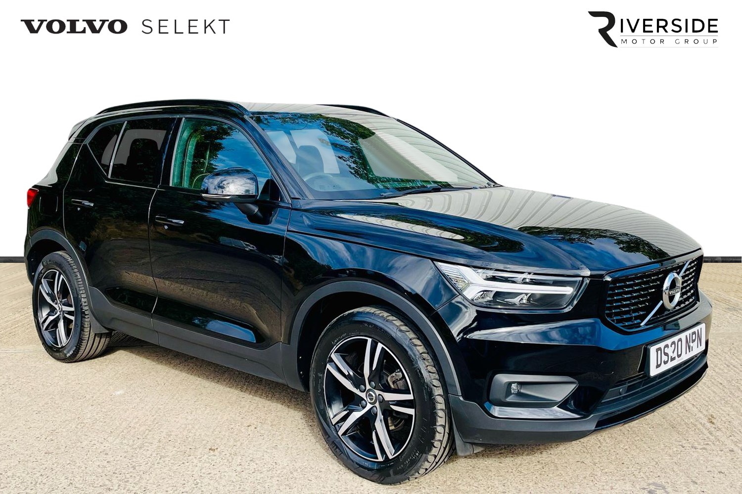 Volvo XC40 Listing Image