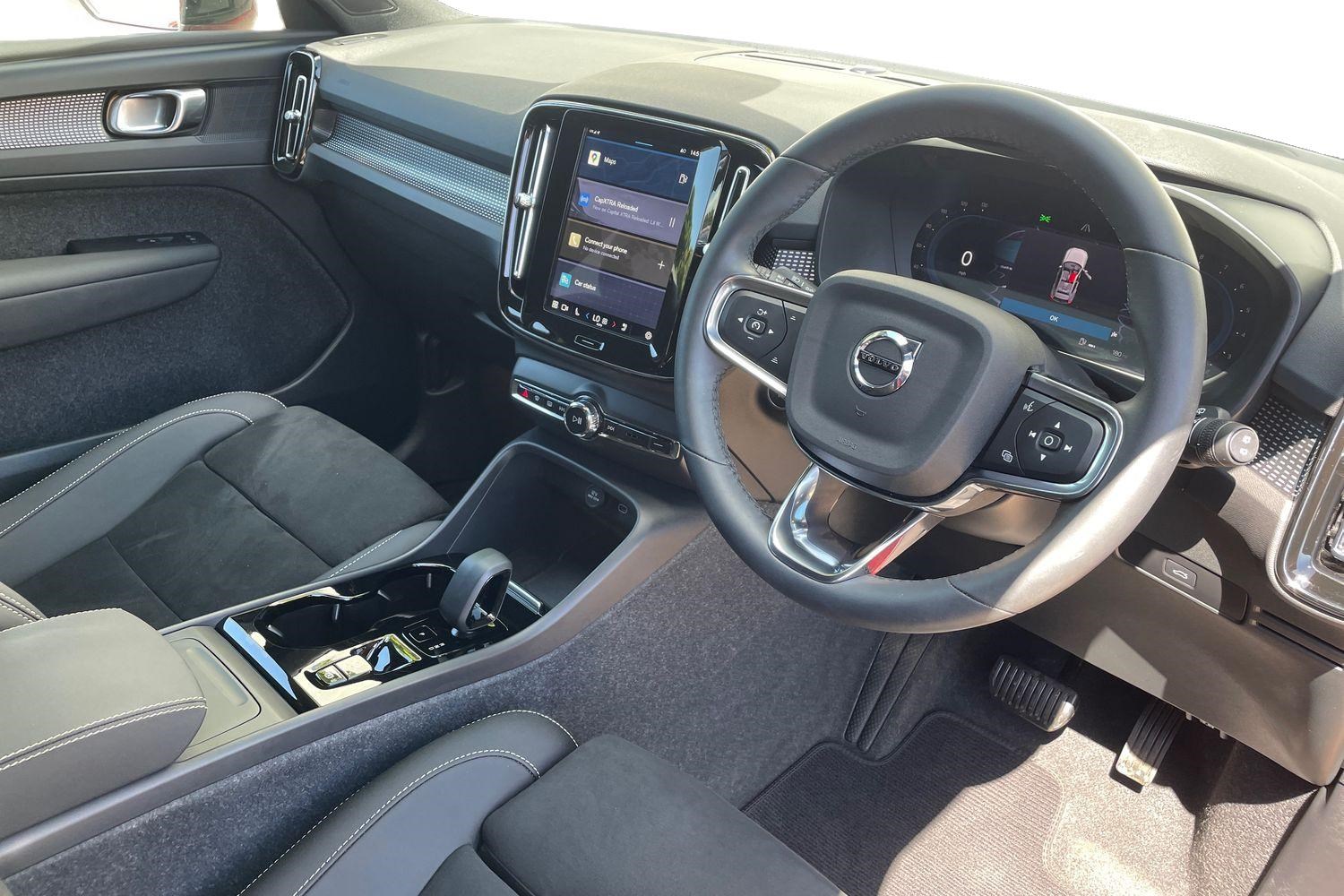 Volvo XC40 Listing Image