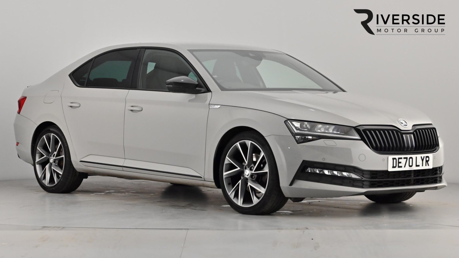 Skoda Superb Listing Image