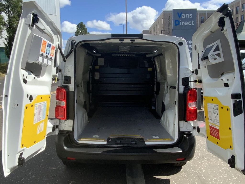 Vauxhall Vivaro Listing Image