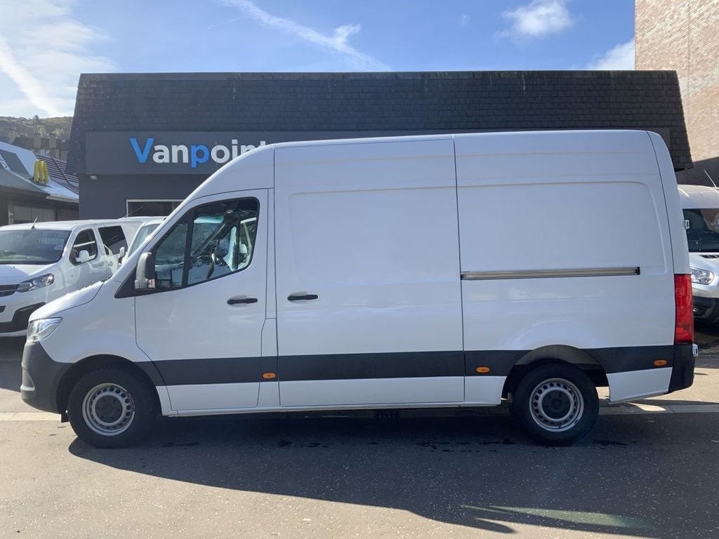 Mercedes-Benz Sprinter Listing Image