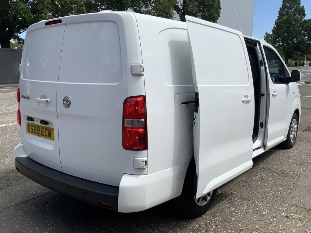 Vauxhall Vivaro Listing Image