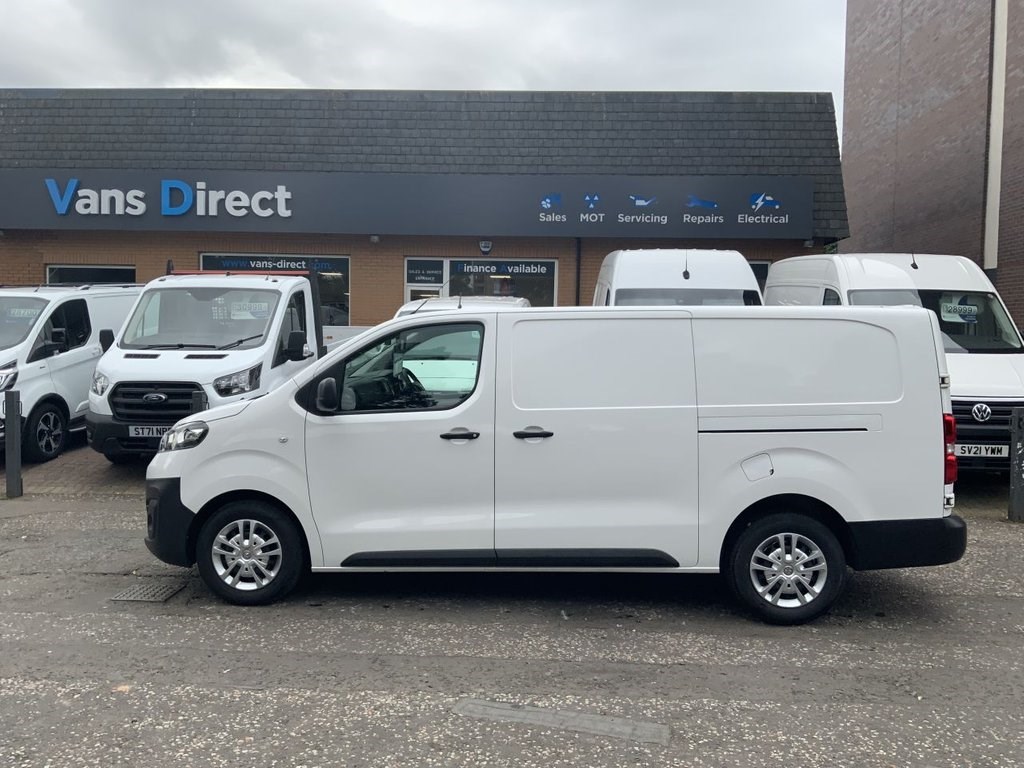 Vauxhall Vivaro Listing Image