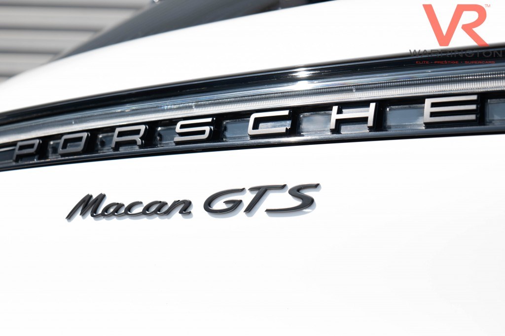 Porsche Macan Listing Image