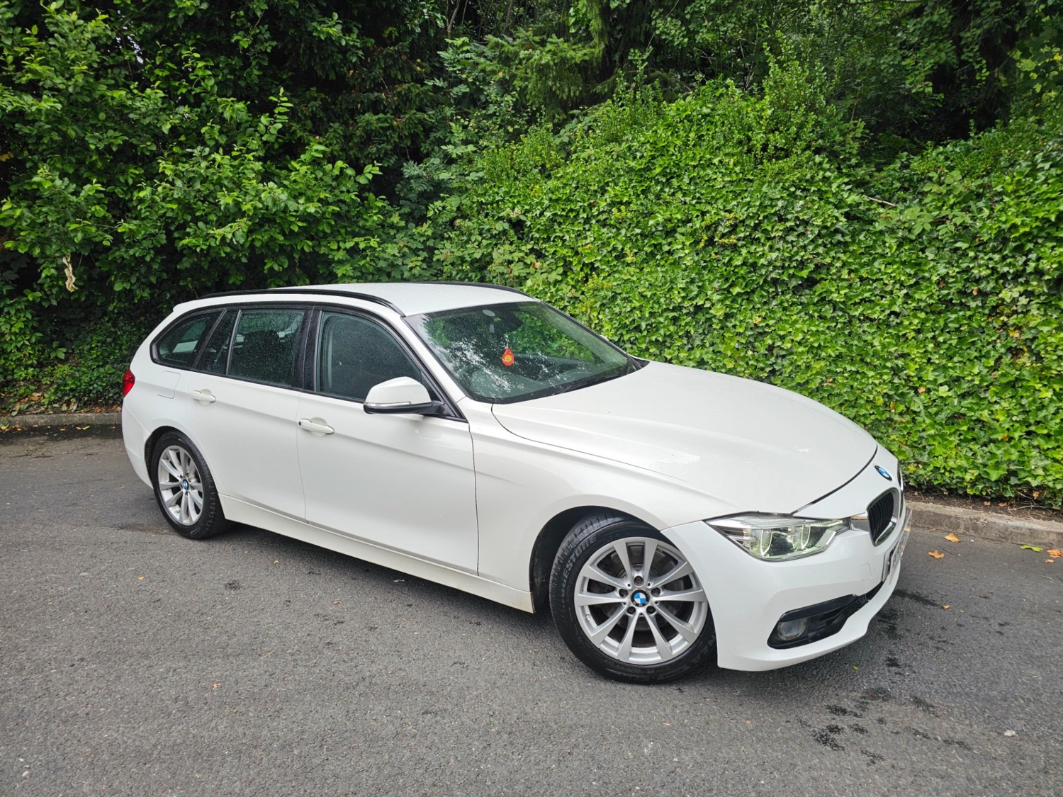 BMW 3 Series Listing Image