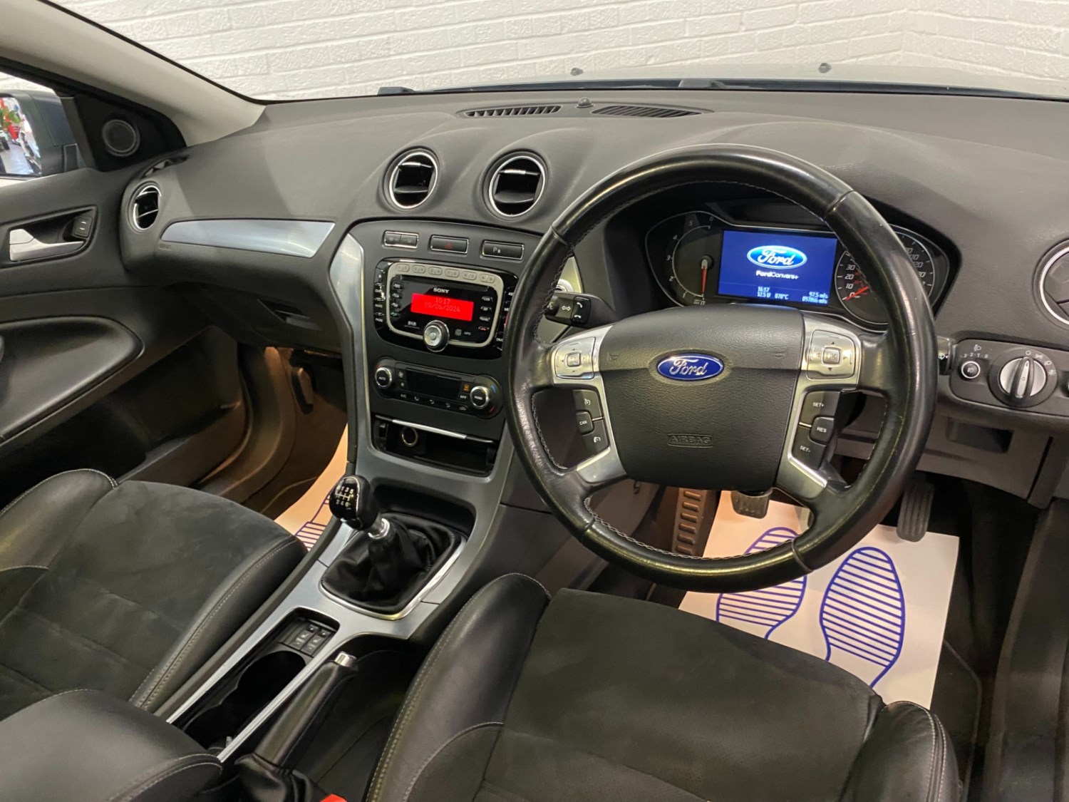 Ford Mondeo Listing Image