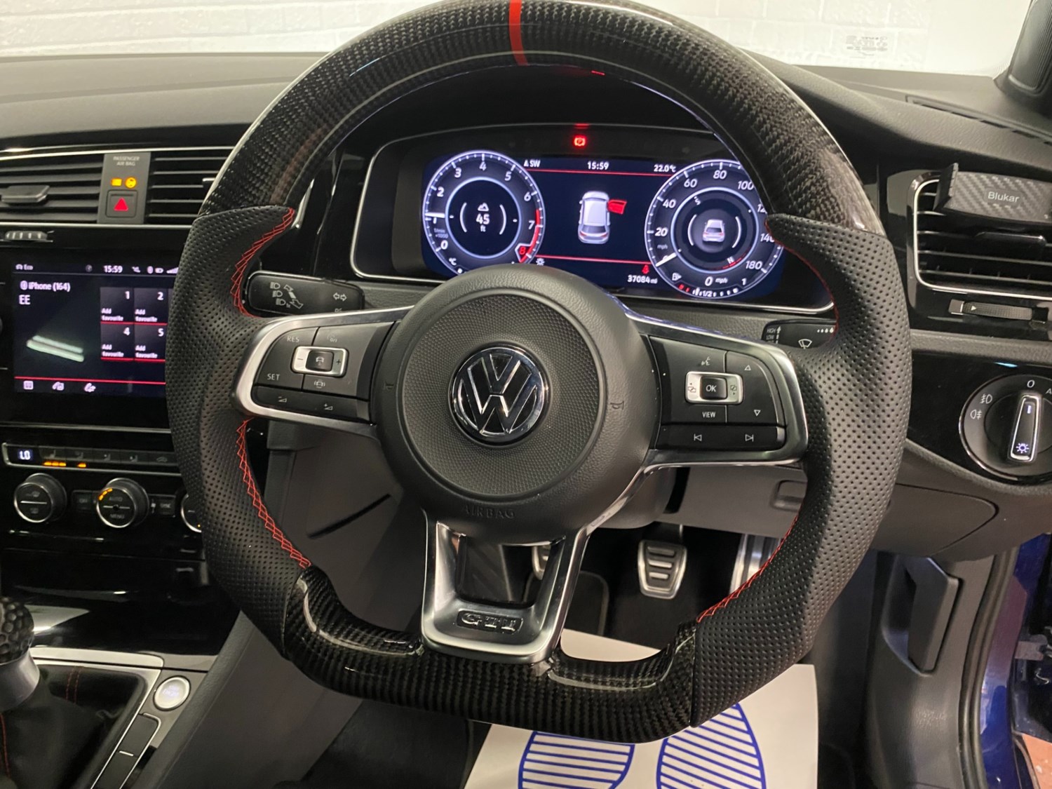 Volkswagen Golf Listing Image