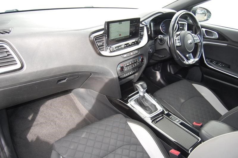 Kia Ceed Listing Image