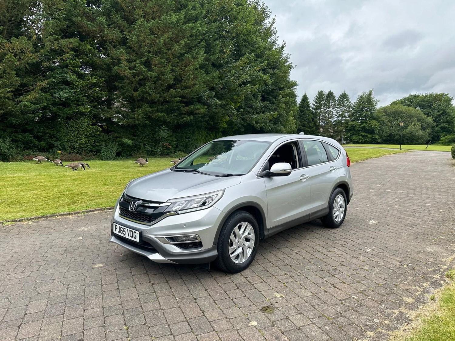 Honda CR-V Listing Image