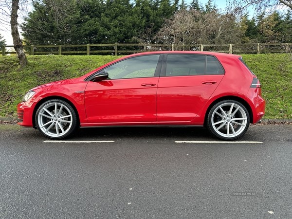 Volkswagen Golf Listing Image