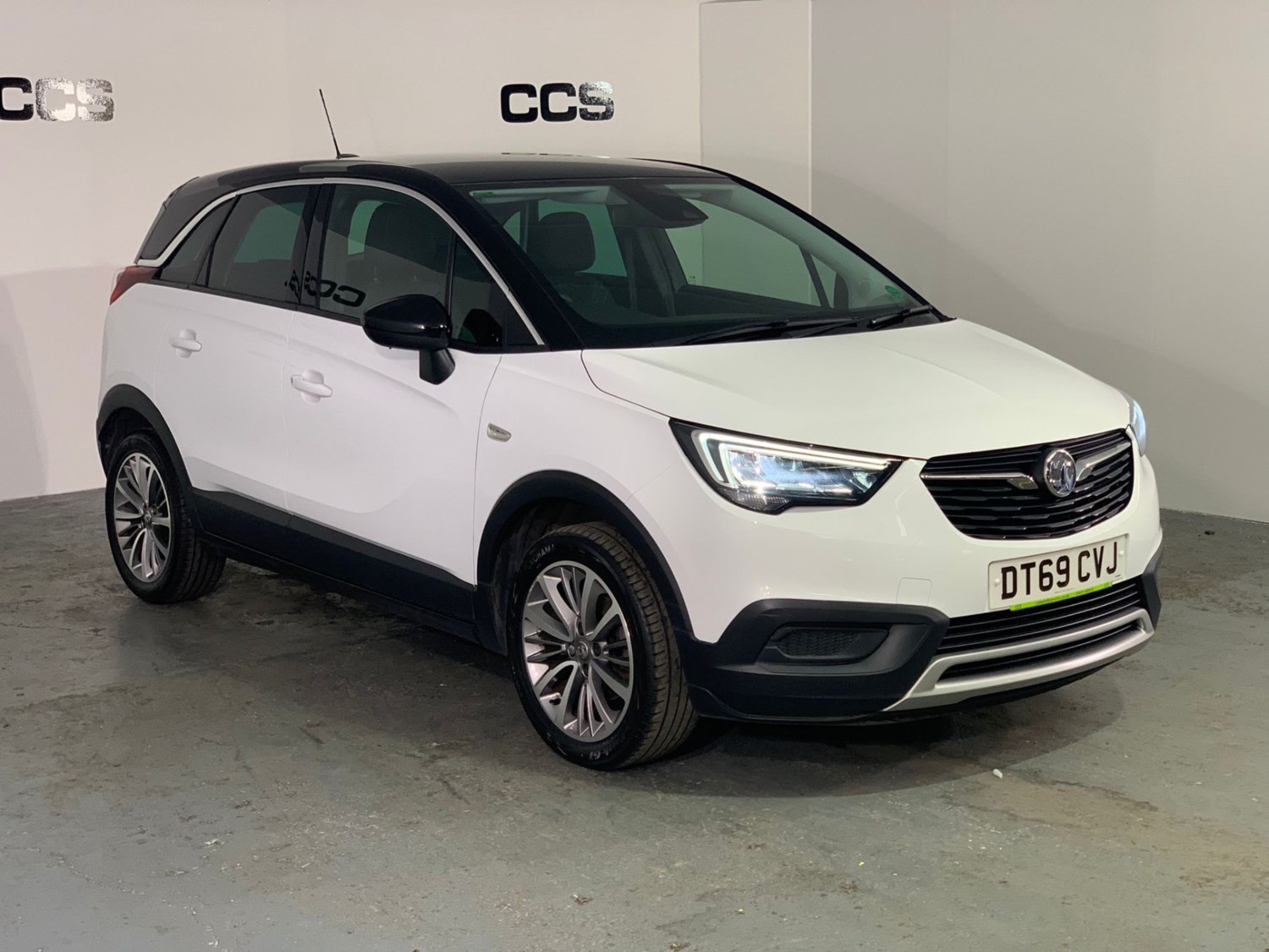 Vauxhall Crossland X Listing Image