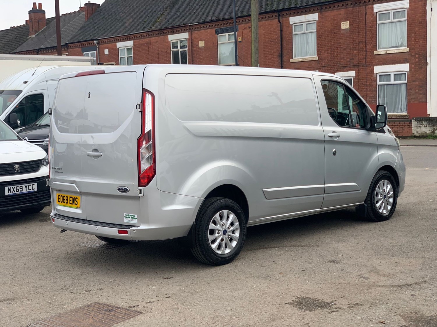 Ford Transit Custom Listing Image