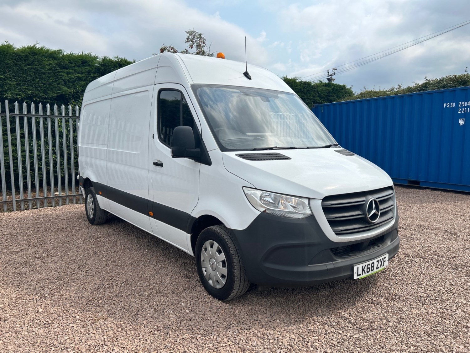 Mercedes-Benz Sprinter Listing Image