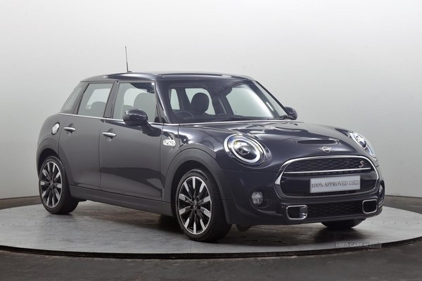 MINI Hatch Listing Image