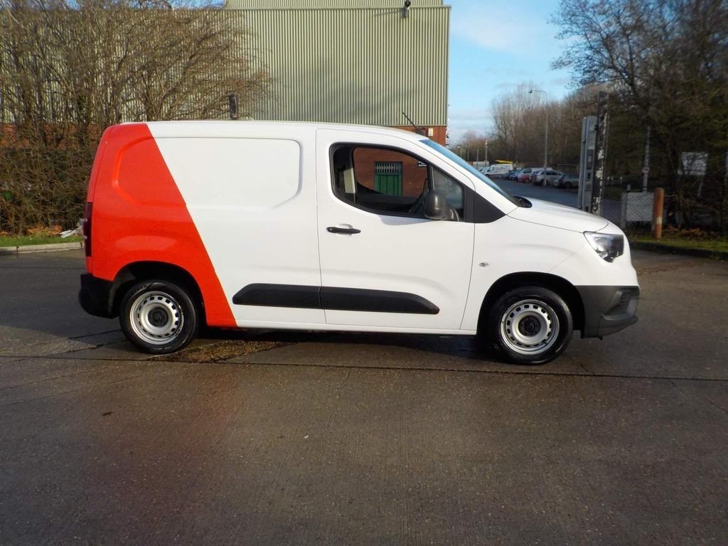 Vauxhall Combo Listing Image