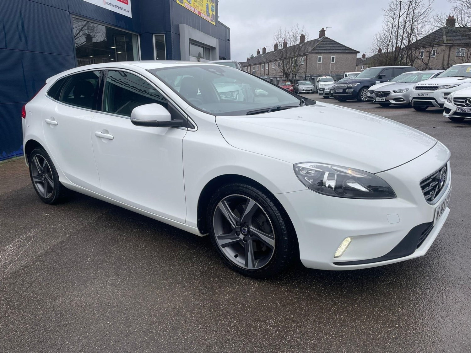 Volvo V40 Listing Image