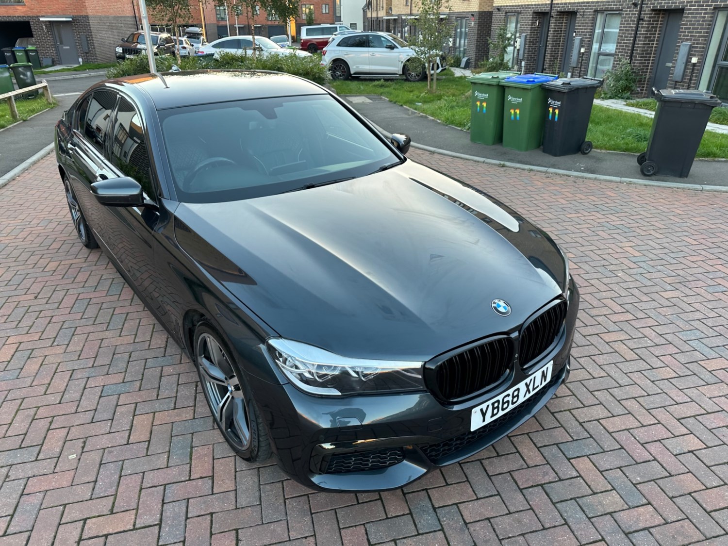 BMW 7 Series Listing Image