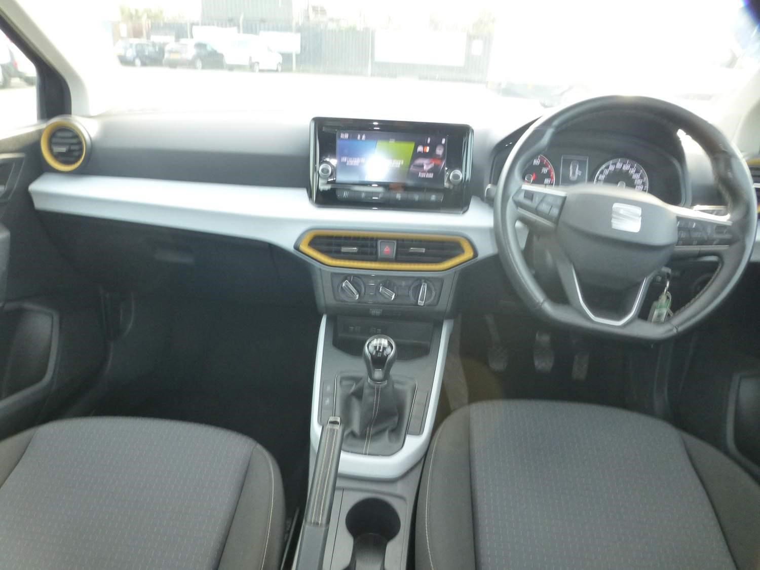 SEAT Arona Listing Image