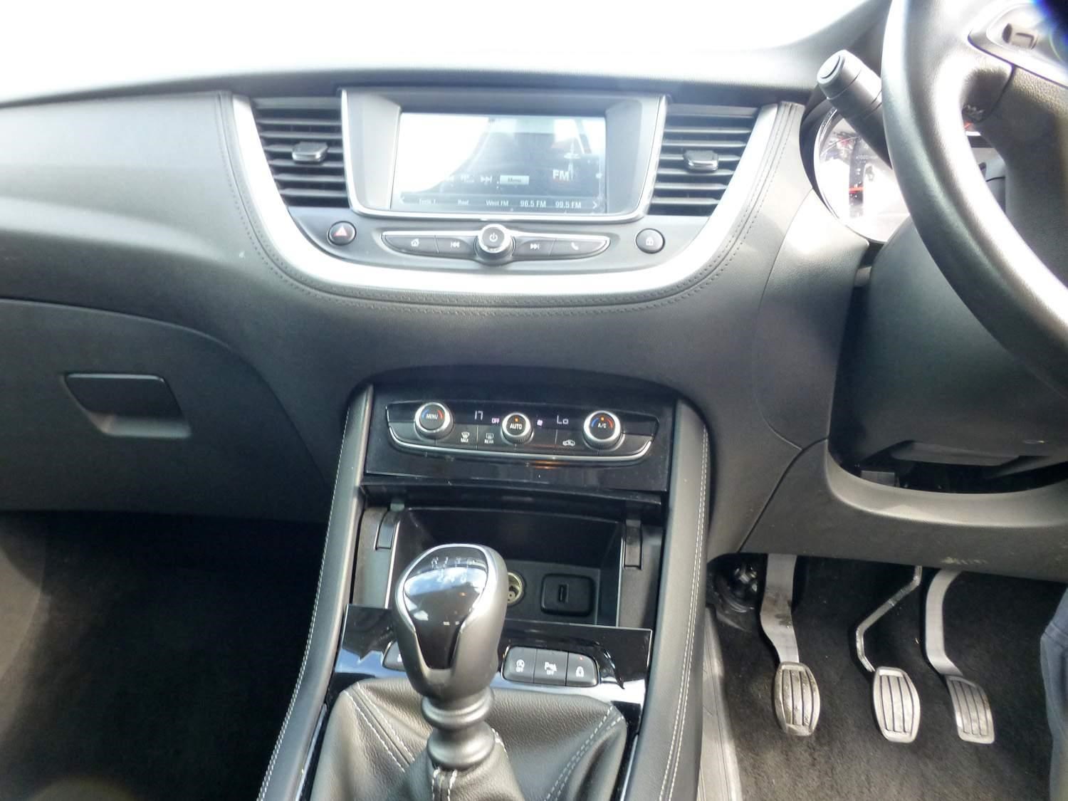 Vauxhall Grandland X Listing Image