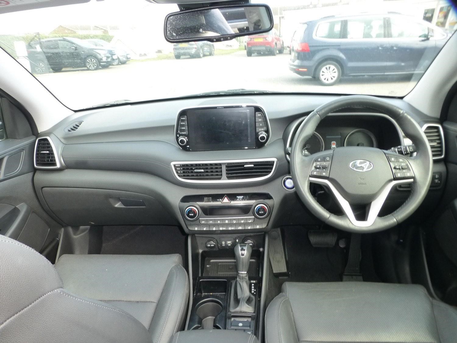 Hyundai TUCSON Listing Image