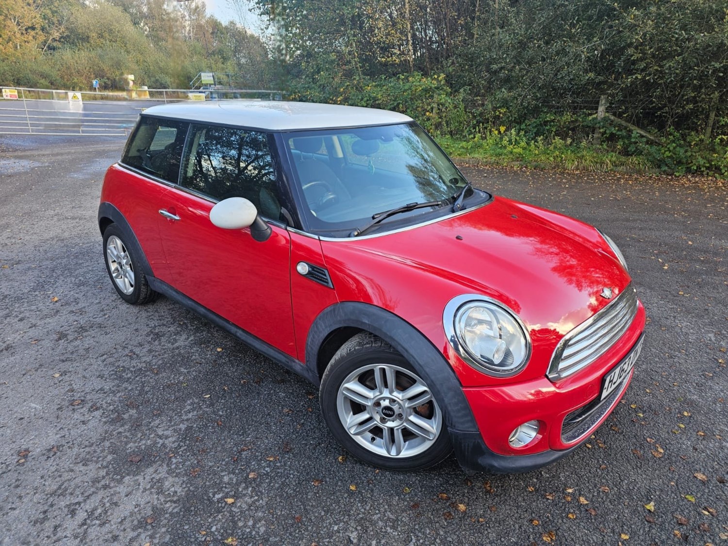 MINI Hatch Listing Image