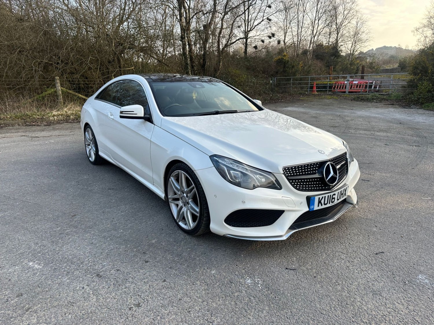 Mercedes-Benz E-Class Listing Image