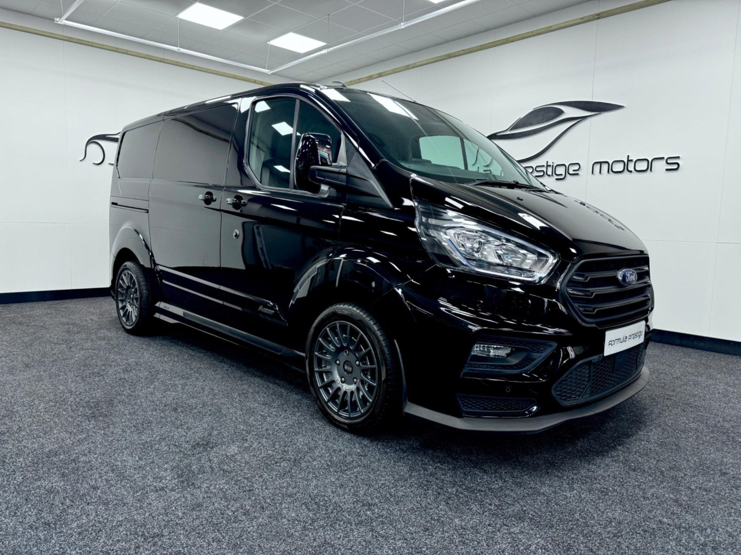 Ford Transit Custom Listing Image