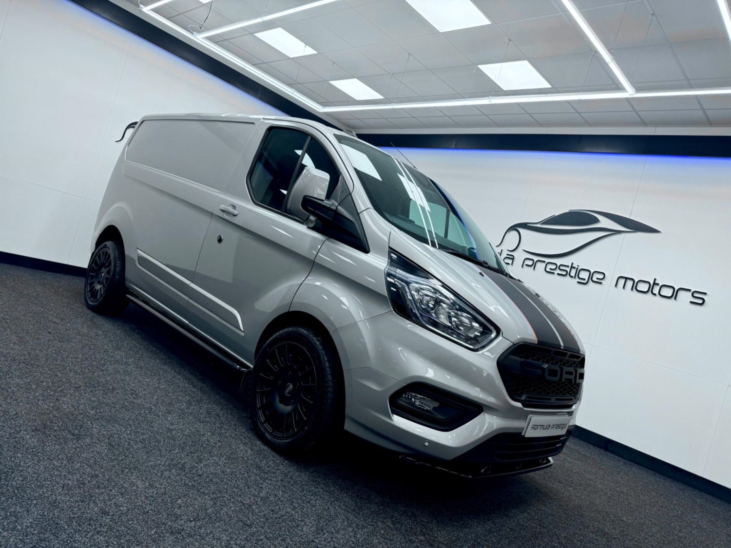 Ford Transit Custom Listing Image