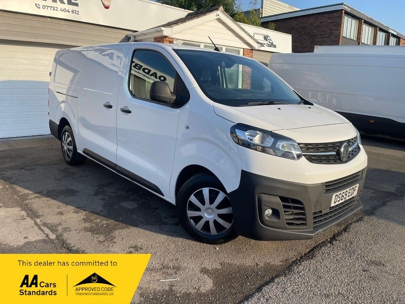 Vauxhall Vivaro Listing Image