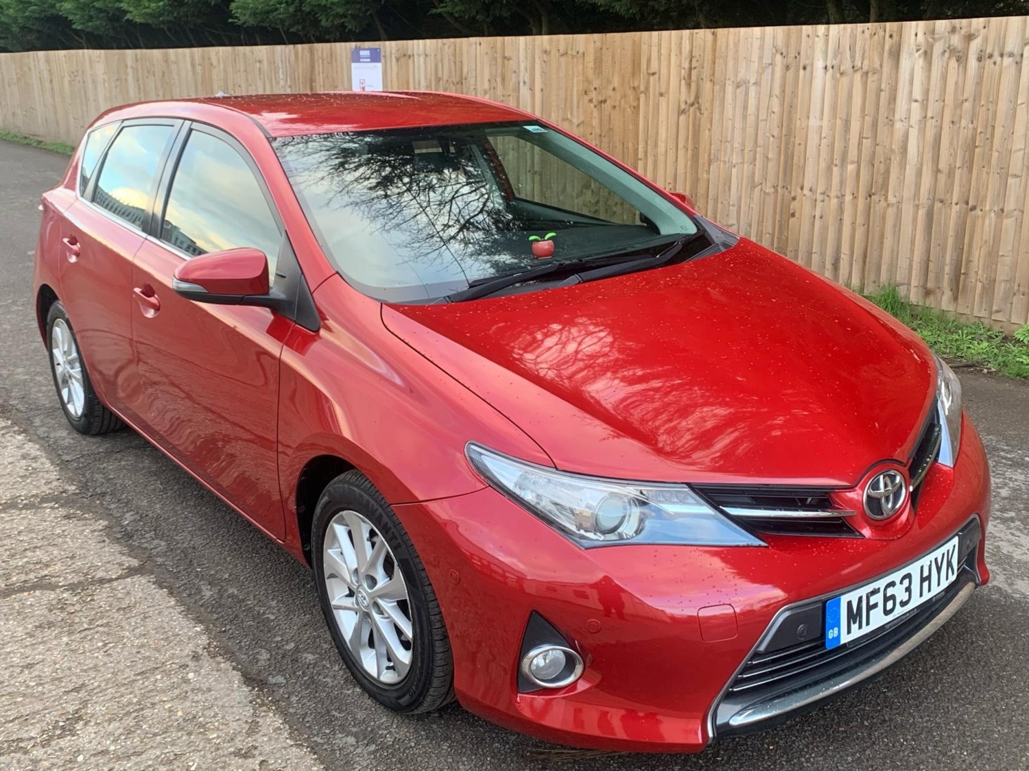 Toyota Auris Listing Image