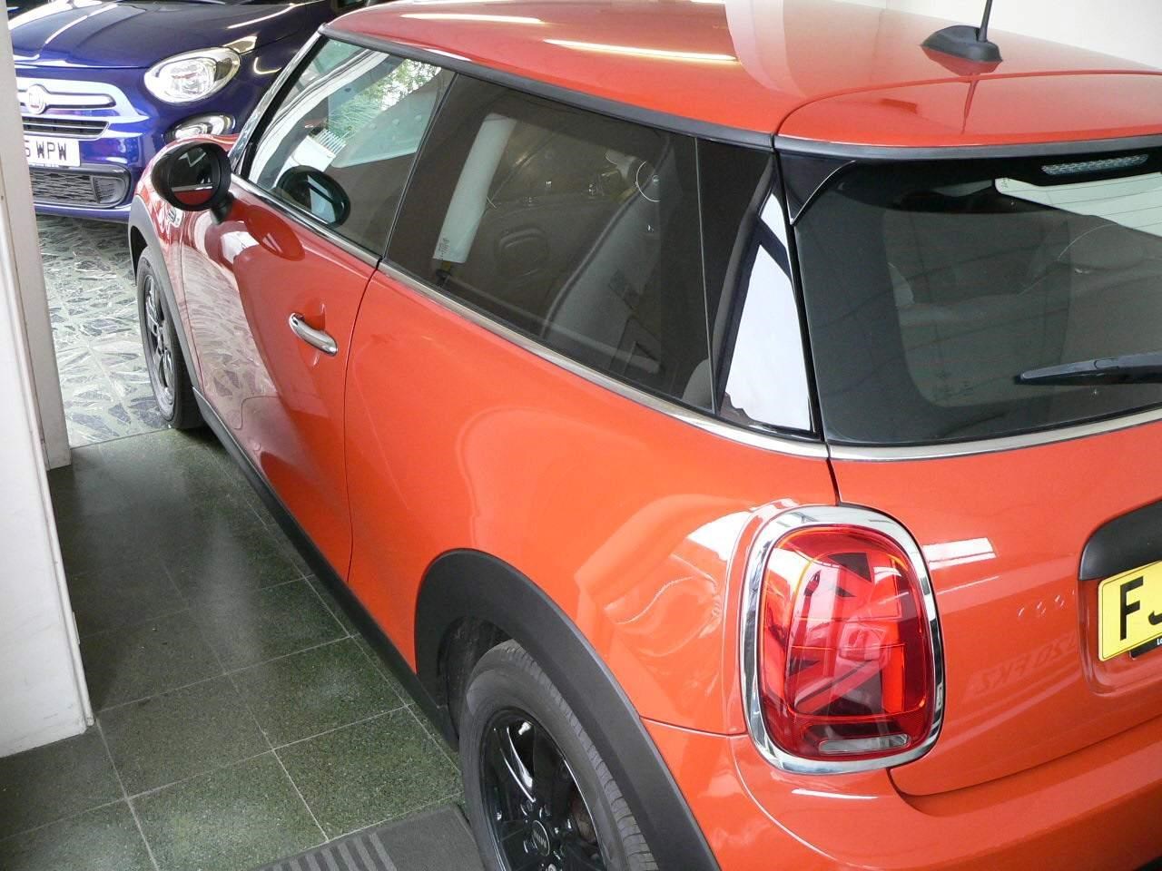 MINI Hatch Listing Image