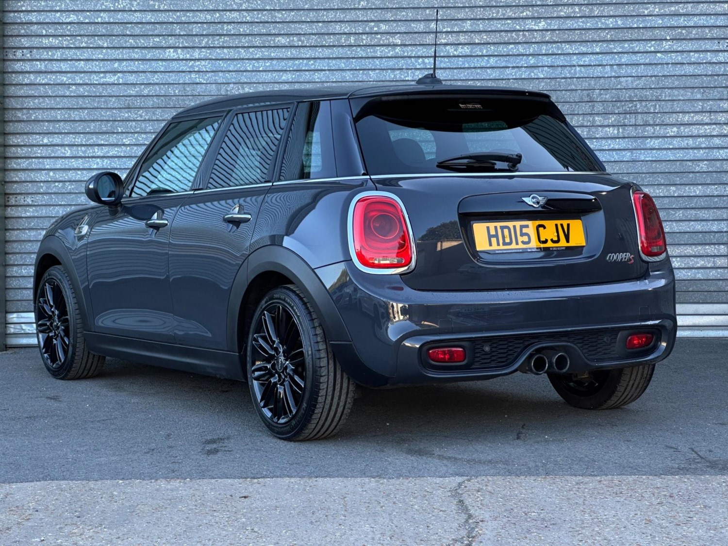 MINI Hatch Listing Image