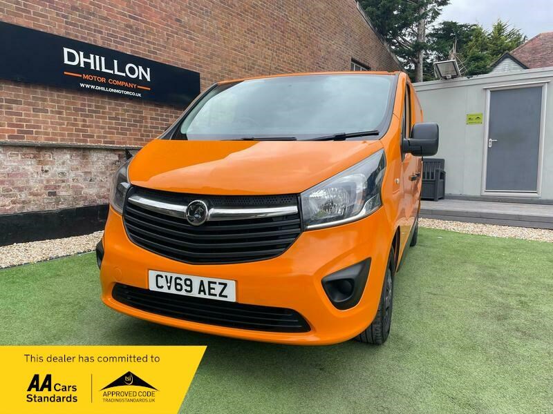 Vauxhall Vivaro Listing Image