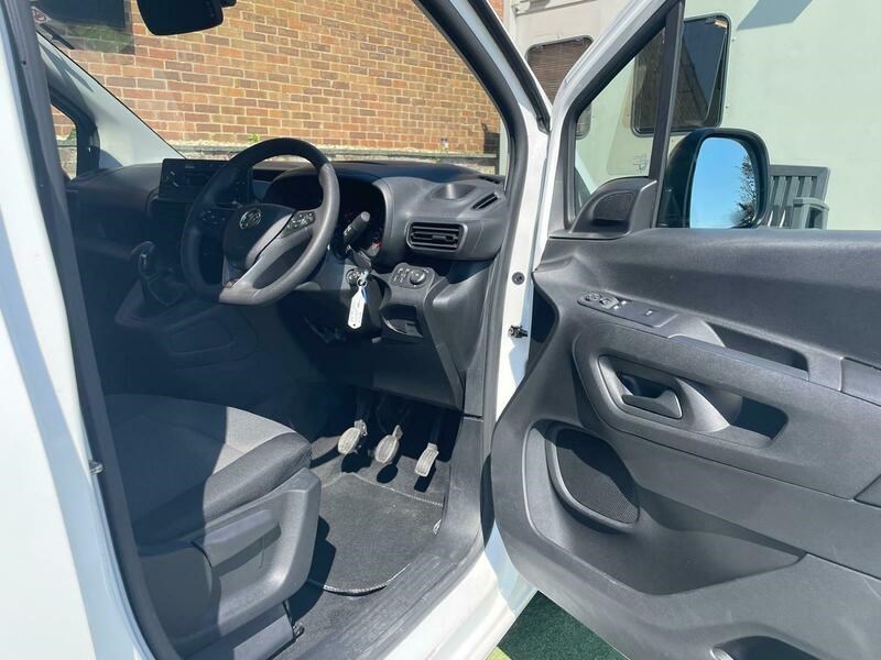 Vauxhall Combo Listing Image