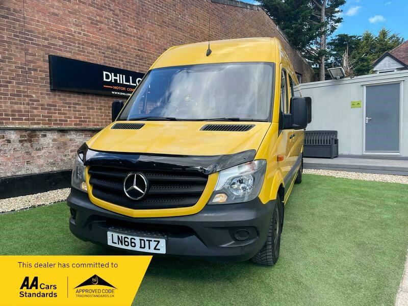 Mercedes-Benz Sprinter Listing Image