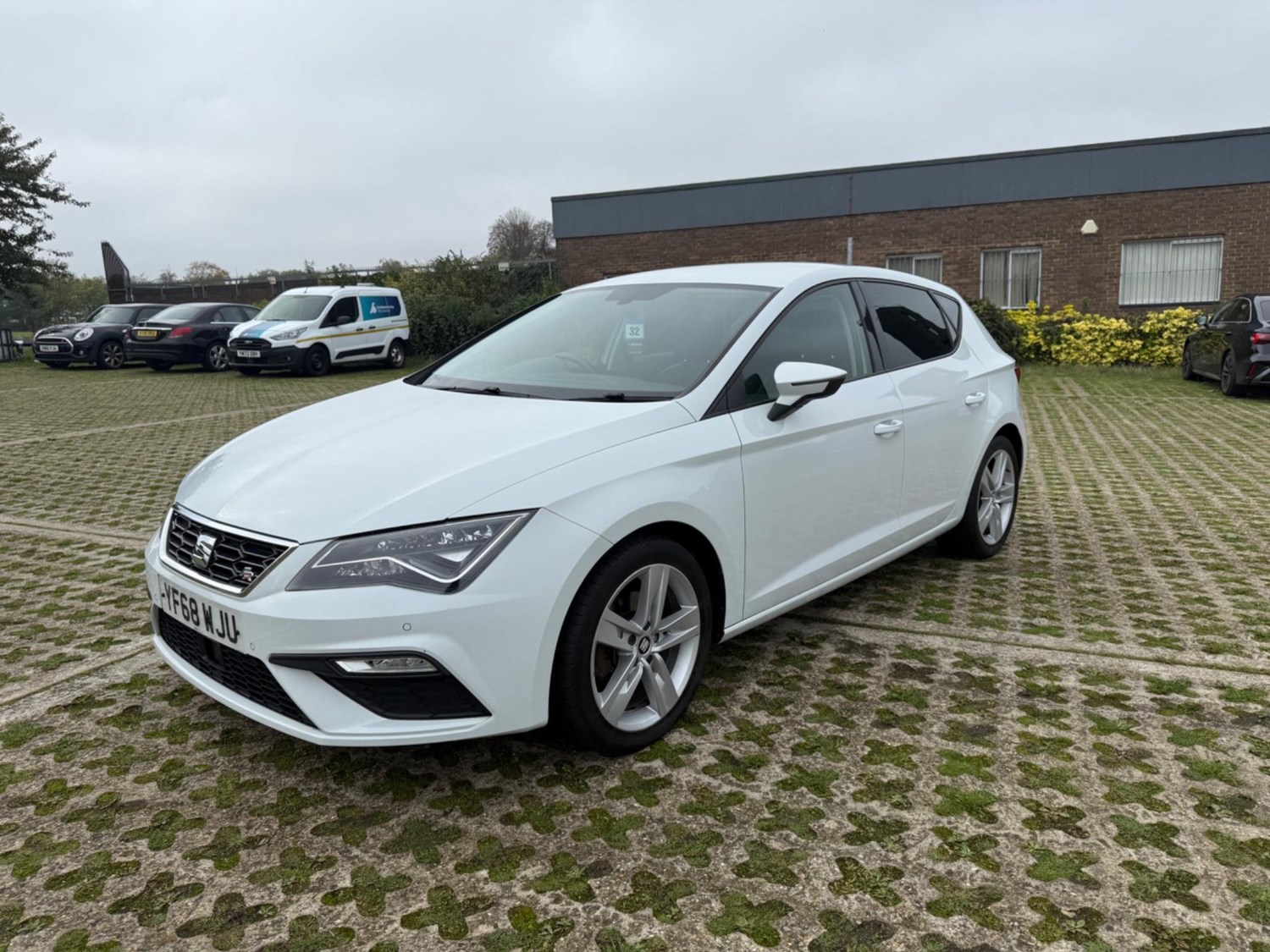 SEAT Leon Listing Image