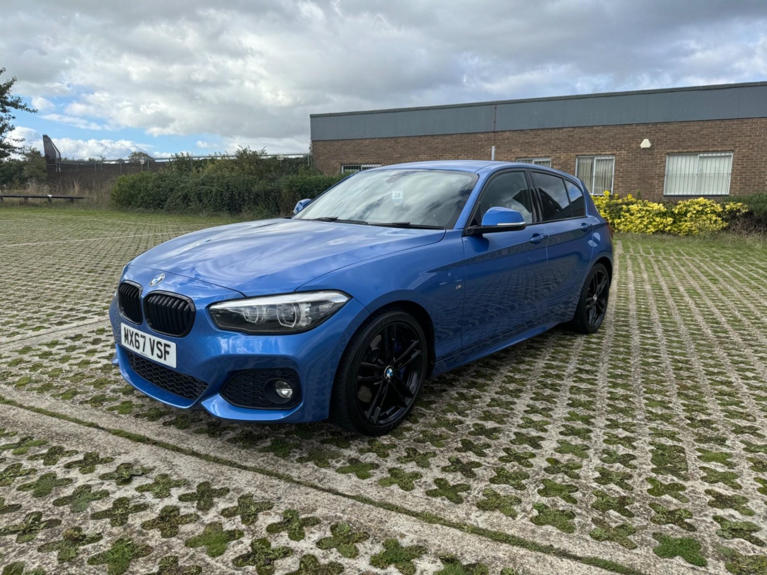 BMW 1 Series Listing Image