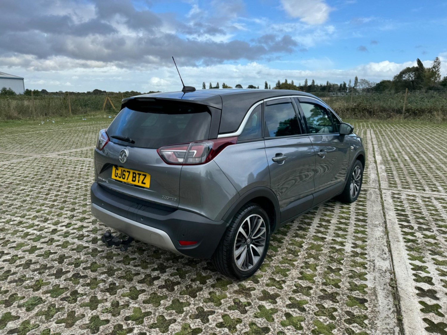 Vauxhall Crossland X Listing Image